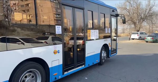 Նոր ավտոբուսնեը դուրս են եկել երթուղի․ Տեսեք ինչ տեսք ունեն (տեսանյութ)