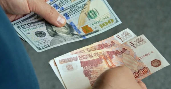 Ռուբլին ու դոլարը թանկացել են. փոխարժեքն այսօր