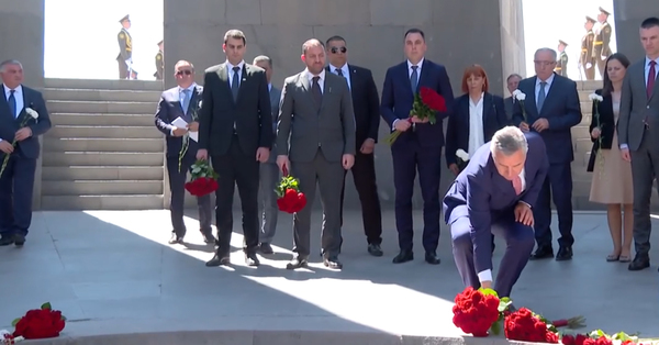 Չեռնոգորիայի նախագահը ծաղիկներ է խոնարհել Հայոց ցեղասպանության զոհերի հիշատակին