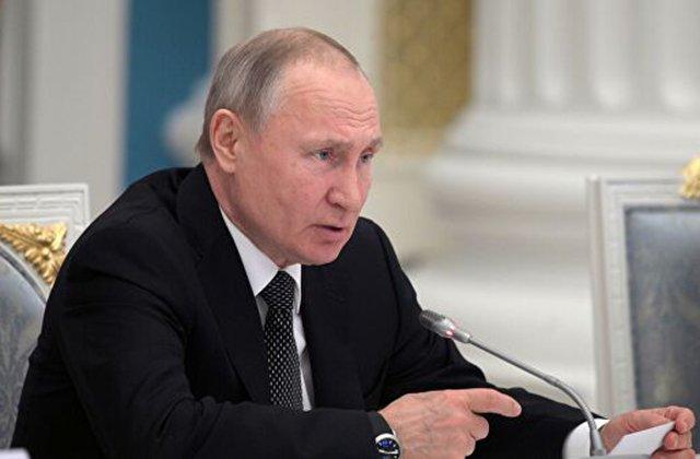 
                            В Кремле заявили о выполнении мер по защите президента от коронавируса                        