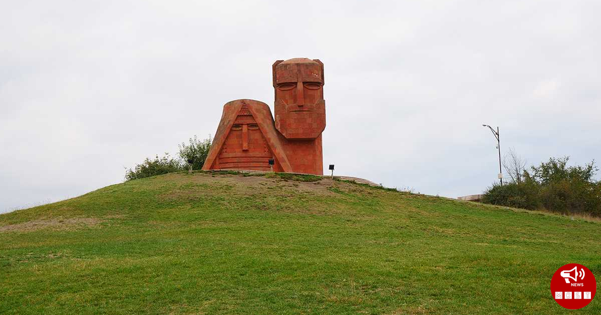 Առցանց ֆլեշմոբ ՝ Մենք ենք Արցախը․ «Պապիկ-տատիկի» լուսանկարն եմ ընտրել ես